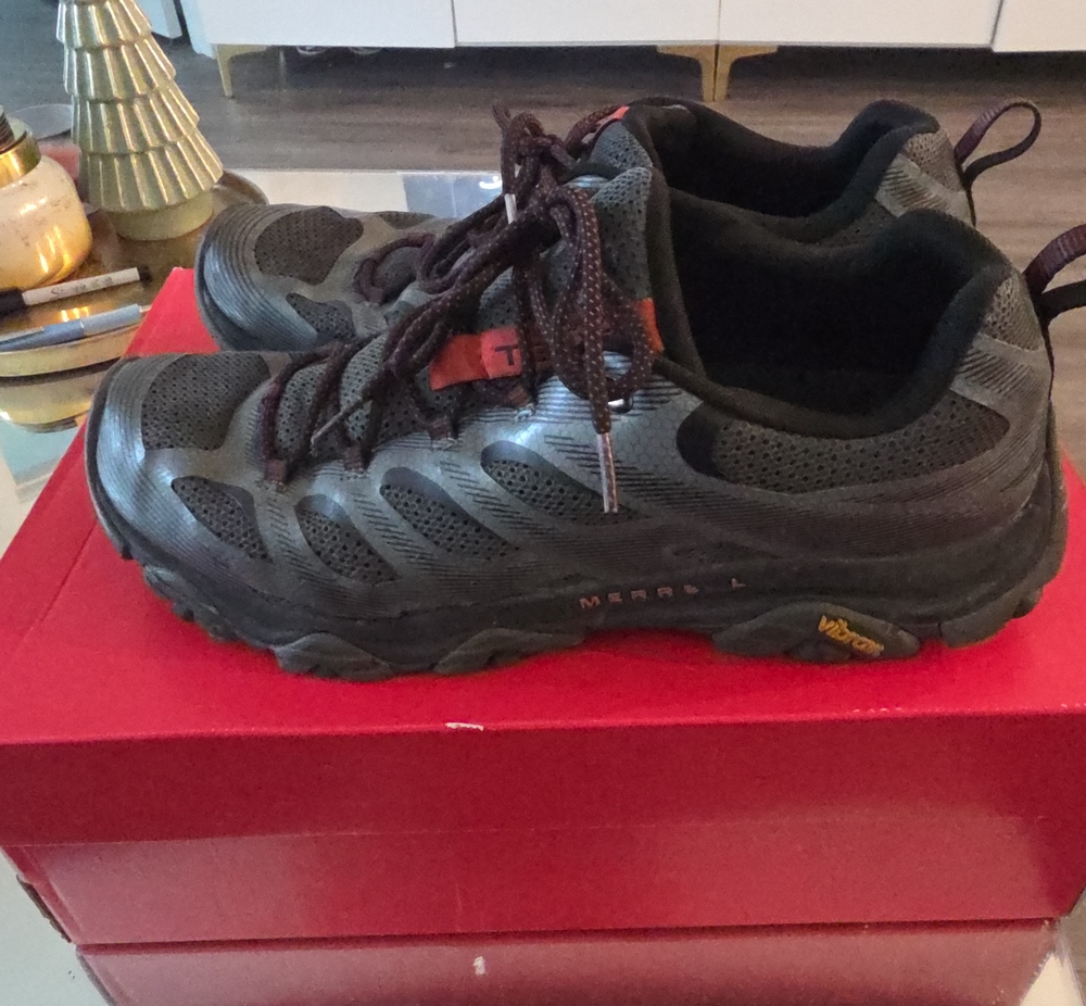 MERRELL Moab 3 Hiking Shoes Grey Men’s Size 13 US